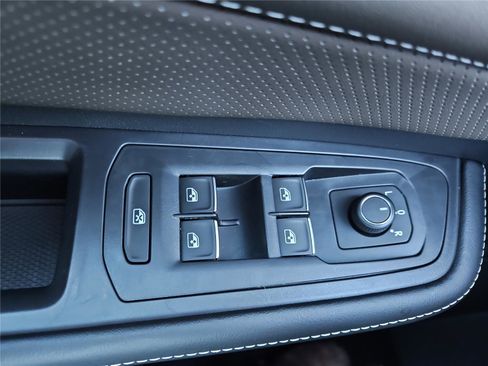 New 2026 Volkswagen Atlas SEL image 13