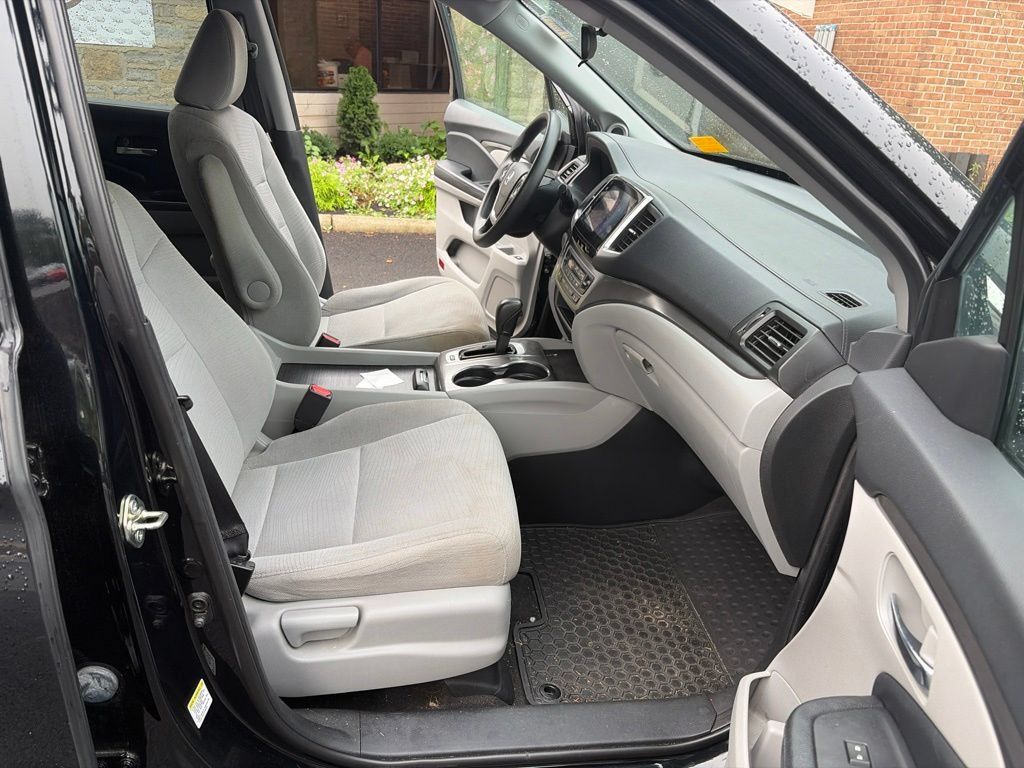 Used 2016 Honda Pilot EX image 25