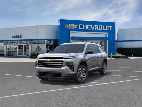 New 2026 Chevrolet Traverse LT image 8