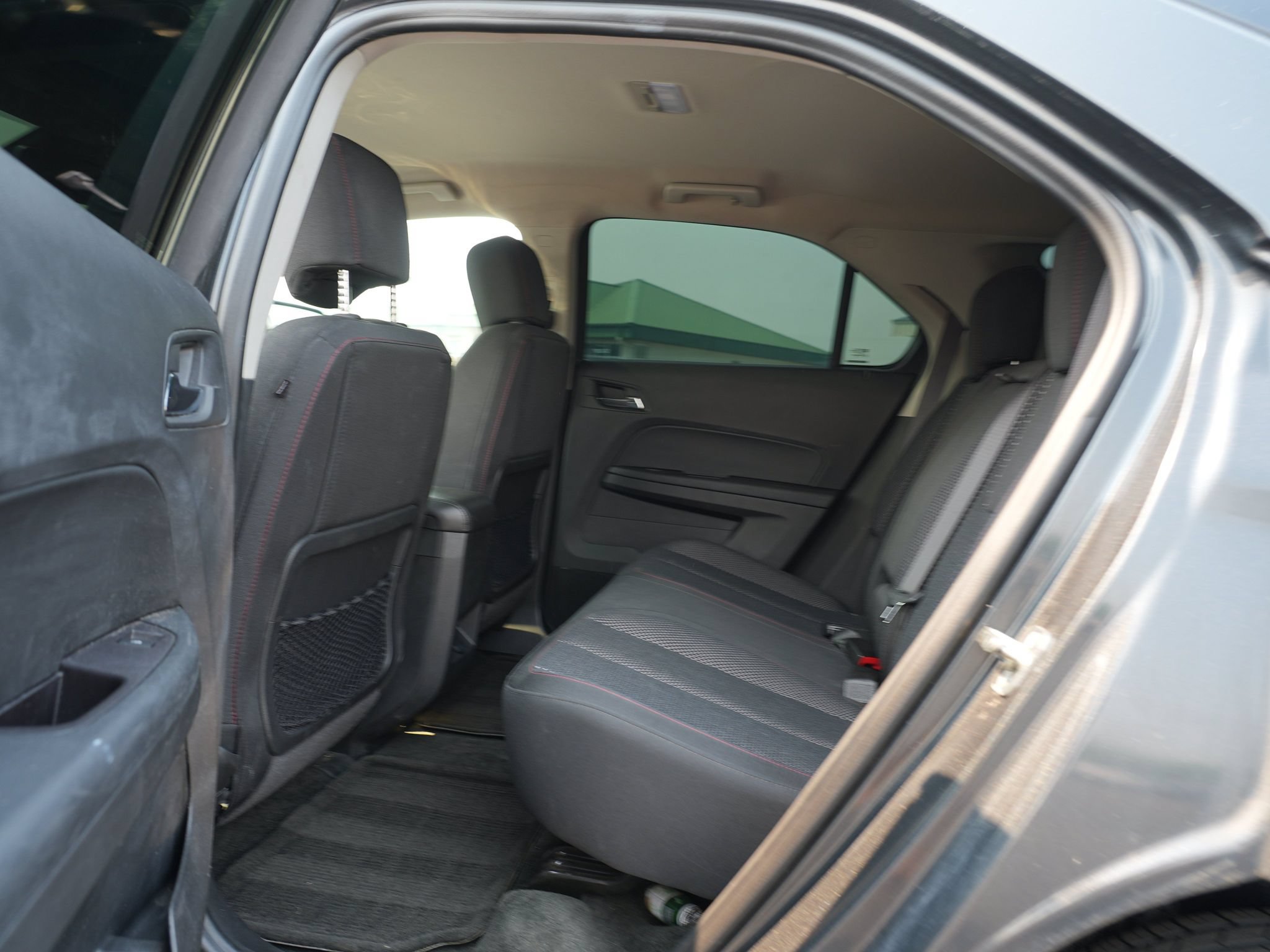 Used 2017 Chevrolet Equinox LS AWD/4WD image 19