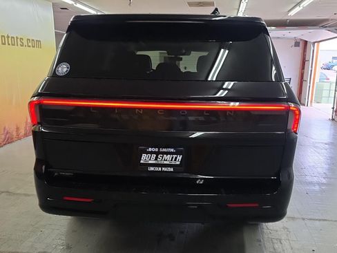 Certified 2025 Lincoln Navigator Reserve AWD/4WD image 21