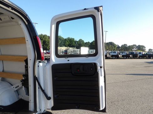 Used 2025 GMC Savana 2500 w/ Driver Convenience Package RWD image 47