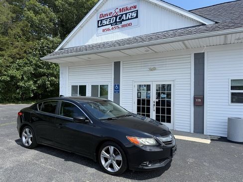 Used 2013 Acura ILX w/ Technology Package FWD image 1