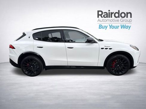 Used 2025 Maserati Grecale Modena AWD/4WD image 8