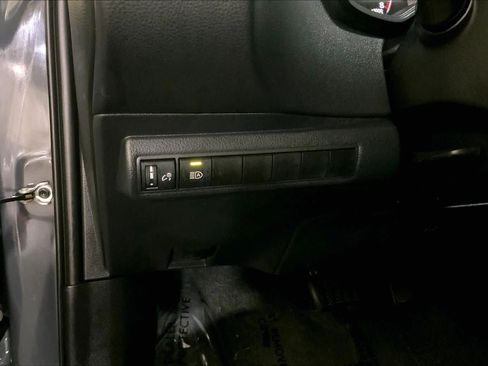 Used 2024 Toyota Corolla LE FWD image 35