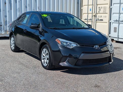 Used 2016 Toyota Corolla LE FWD image 1