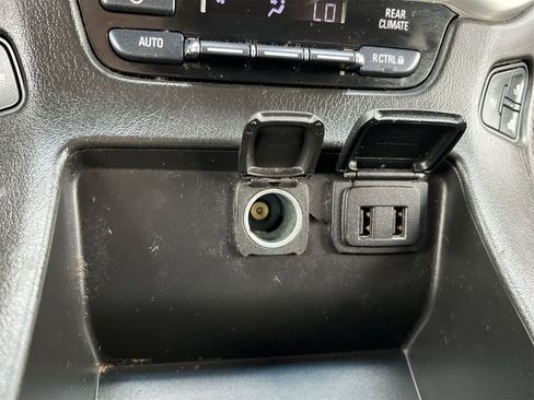 Used 2019 GMC Yukon XL SLT image 29