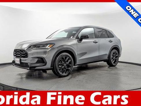 Used 2025 Honda HR-V Sport image 1