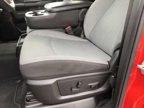 Used 2024 RAM 2500 Big Horn w/ Bed Utility Group image 14