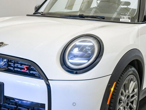 Used 2025 MINI Cooper S image 9