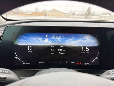 Used 2025 Kia Sportage SX Prestige image 19