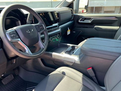 New 2026 Chevrolet Silverado 2500 LTZ w/ LTZ Plus Package AWD/4WD image 16