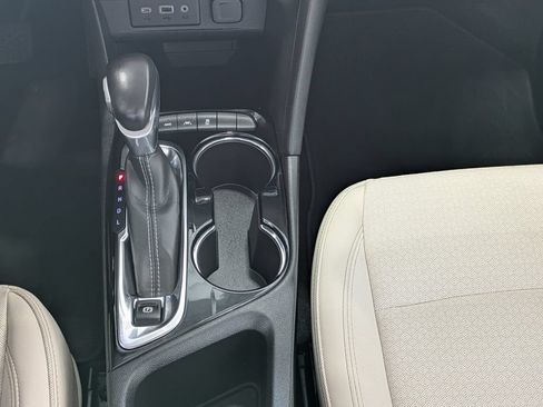 Used 2020 Buick Encore GX Preferred w/ Cold Weather Comfort Package AWD/4WD image 11