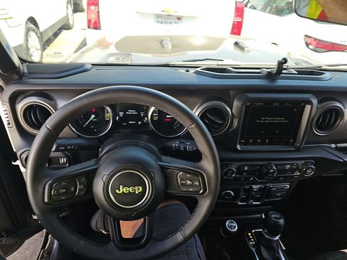 Used 2023 Jeep Wrangler Unlimited w/ 8.4" Radio Group AWD/4WD image 6