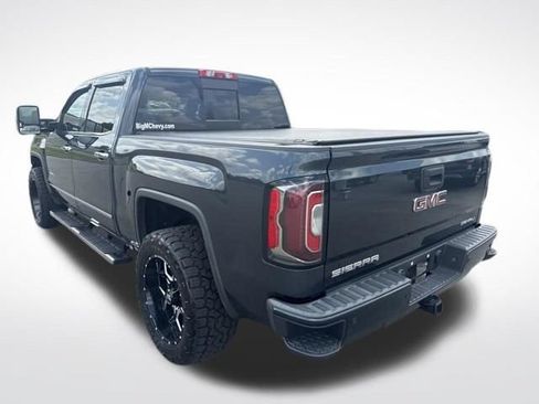 Used 2018 GMC Sierra 1500 Denali AWD/4WD image 3