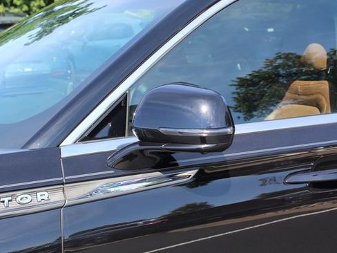 Used 2024 Lincoln Aviator Reserve w/ Elements Package Plus AWD/4WD image 14