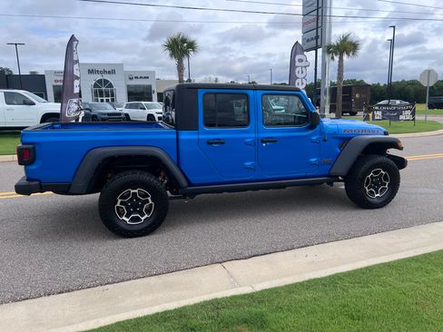 Certified 2023 Jeep Gladiator Mojave AWD/4WD image 2