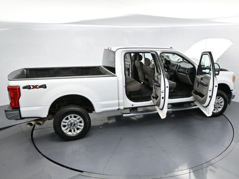 Used 2017 Ford F250 XLT AWD/4WD image 38