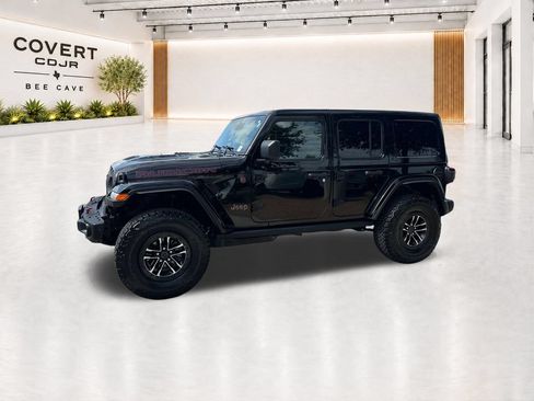 Used 2026 Jeep Wrangler Unlimited Rubicon AWD/4WD image 8