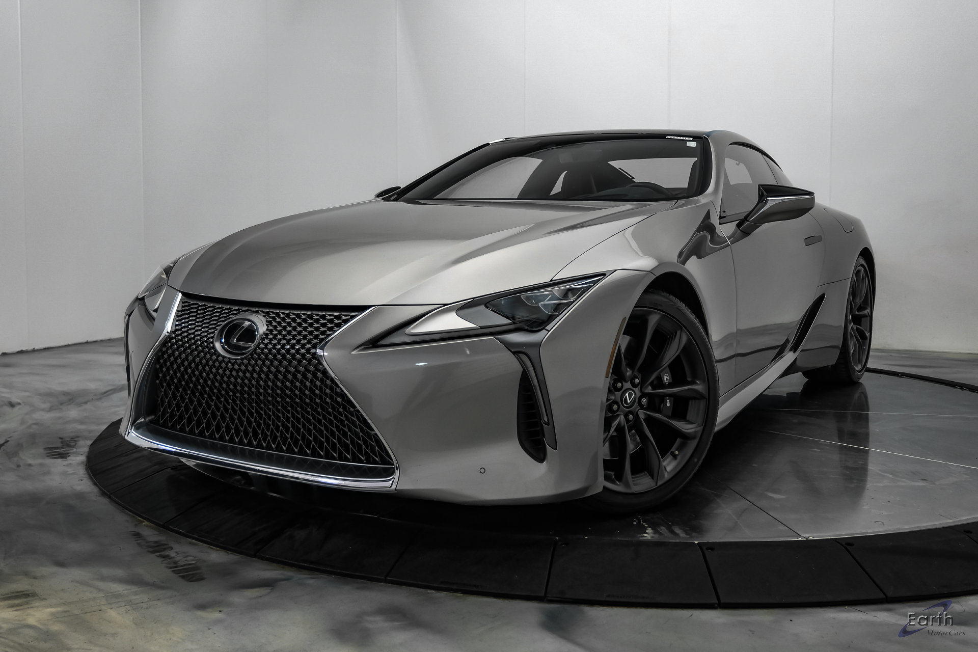 Used 2018 Lexus LC 500 Coupe w/ Performance Package RWD image 6