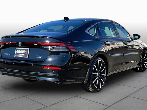 Used 2023 Honda Accord Touring image 13