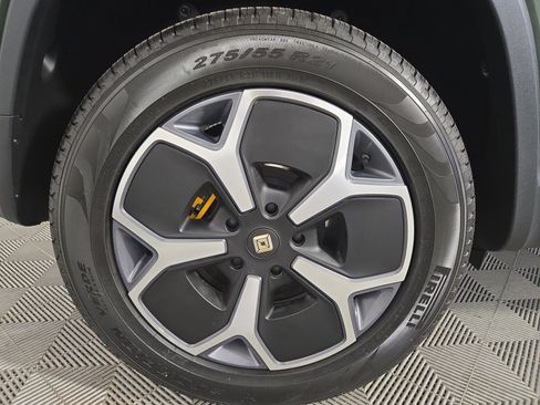 Used 2024 Rivian R1S Adventure AWD/4WD image 12