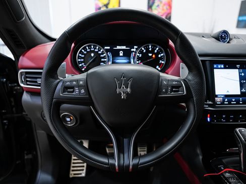 Used 2022 Maserati Levante Modena S AWD/4WD image 76
