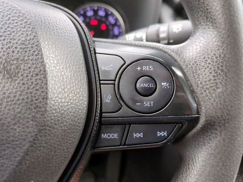 Used 2019 Toyota RAV4 XLE AWD/4WD image 24