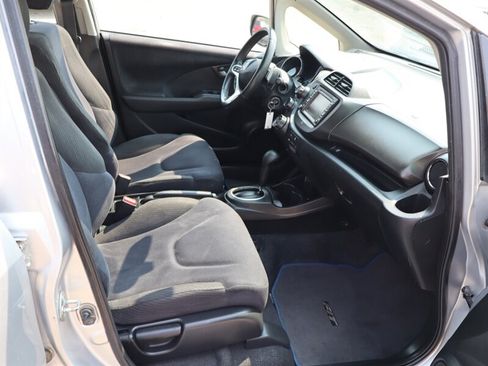Used 2013 Honda Fit Sport image 9