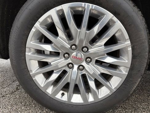 Used 2023 GMC Yukon XL Denali w/ Denali Reserve Package image 23