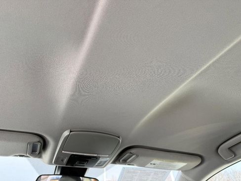 Used 2021 Toyota Camry SE image 15