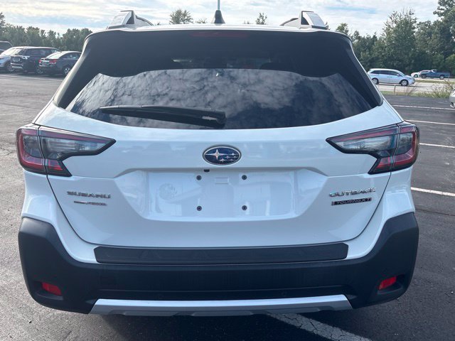 Certified 2024 Subaru Outback Touring XT AWD/4WD image 11