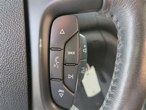 Used 2017 Buick Enclave Leather image 26