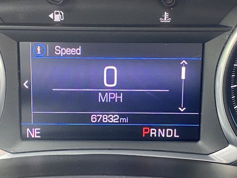 Used 2020 Chevrolet Equinox LT image 22