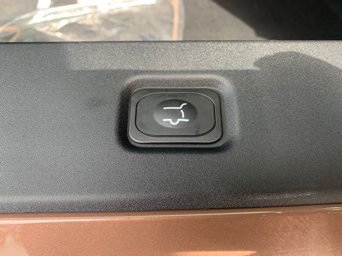 New 2025 Lincoln Navigator L Black Label image 6