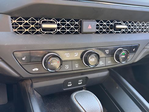 Certified 2023 Honda Accord EX image 15