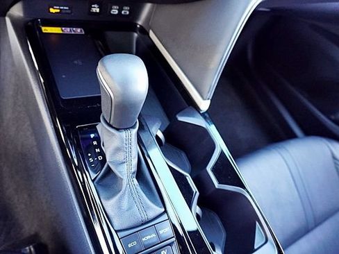 Used 2025 Toyota Camry XSE FWD image 30