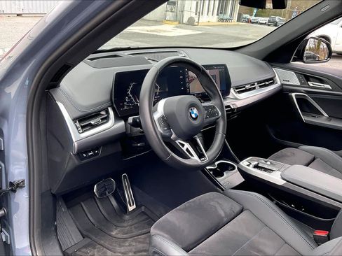 Used 2023 BMW X1 xDrive28i w/ Premium Package image 17