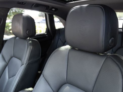 Certified 2024 Porsche Macan Turbo AWD/4WD image 23