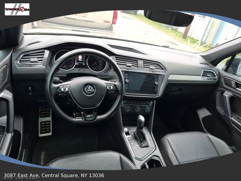 Used 2020 Volkswagen Tiguan SE R-Line image 3