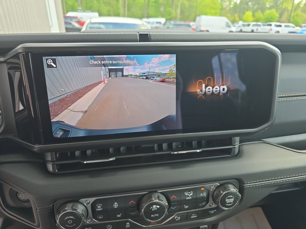 New 2026 Jeep Gladiator Mojave AWD/4WD image 24