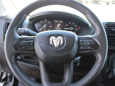 Used 2025 RAM ProMaster 2500 w/ Convenience Group FWD image 23