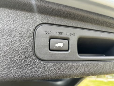 Used 2025 Honda Odyssey Touring image 32