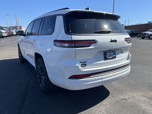 New 2026 Jeep Grand Cherokee L Limited AWD/4WD image 9