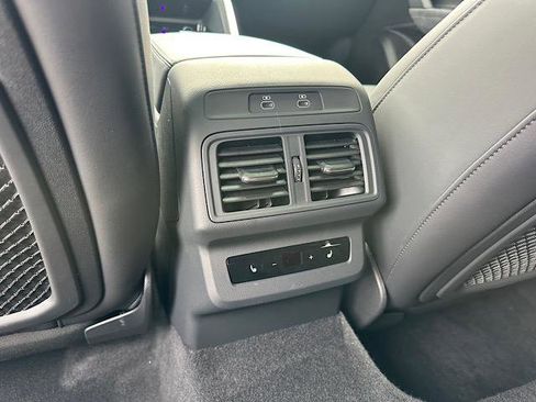 Used 2025 Audi SQ5 Prestige w/ Prestige Package image 20