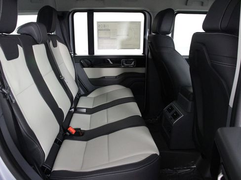 New 2025 INEOS Grenadier AWD/4WD image 13