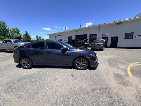 Used 2019 Honda Civic EX image 16