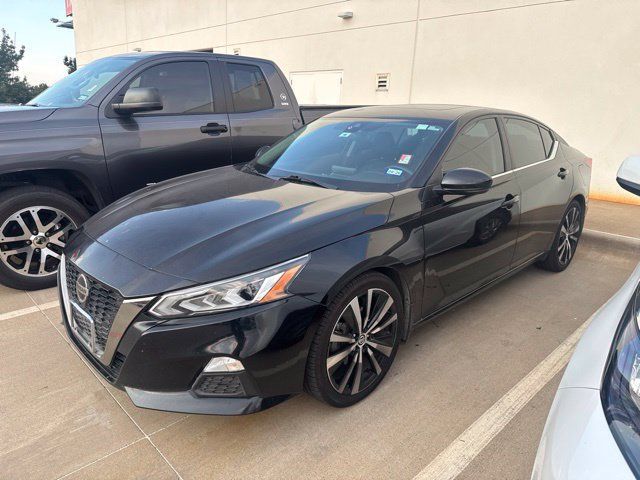 Used 2021 Nissan Altima 2.5 SR w/ SR Premium Package FWD image 1