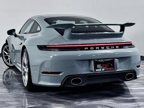 Used 2025 Porsche 911 Carrera RWD image 9