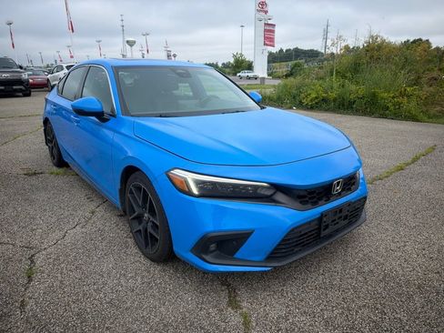 Used 2022 Honda Civic Sport Touring image 4